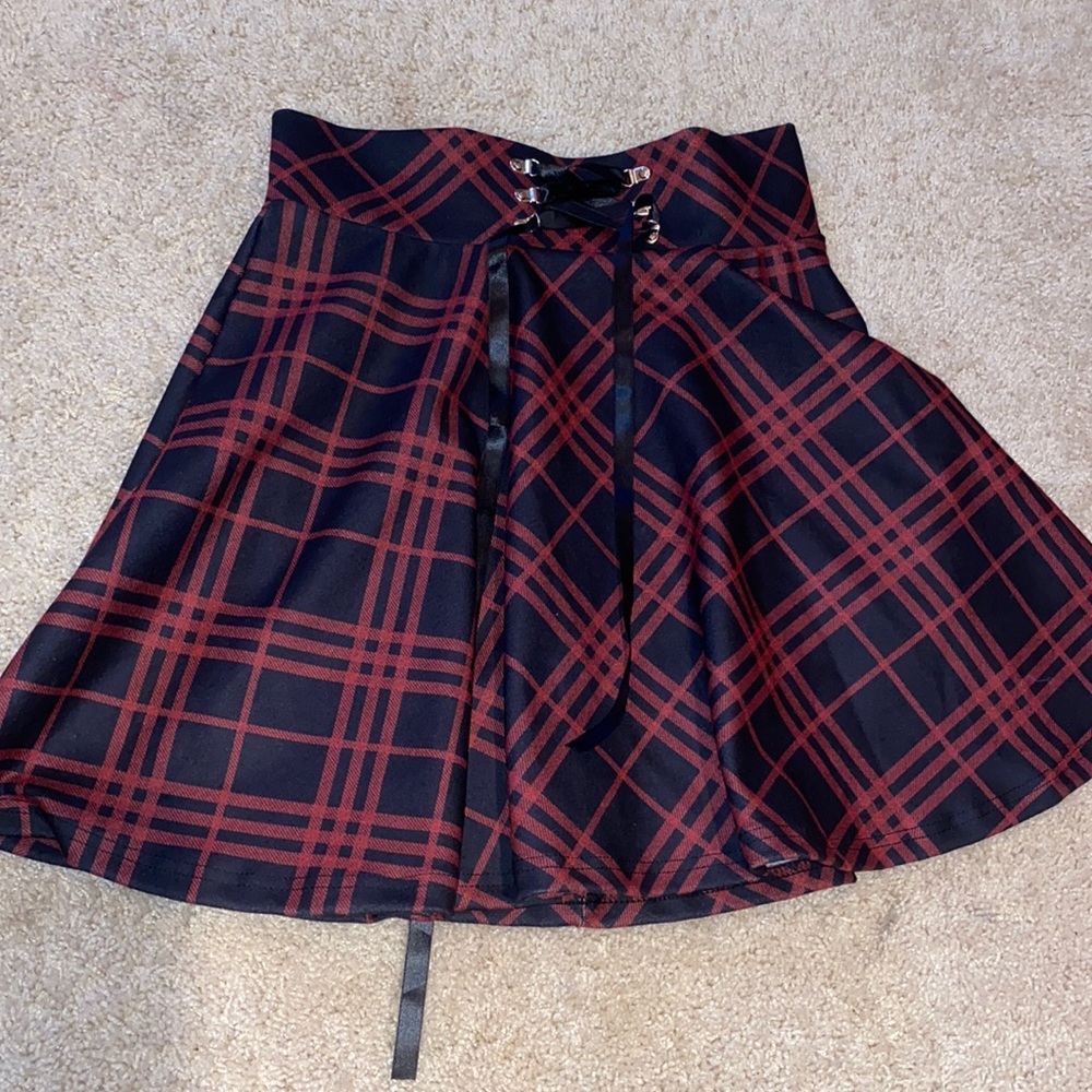 ADORABLE MAROON AND BLACK PLAID SKATER SKIRT WITH SHORTS UNDERNEATH